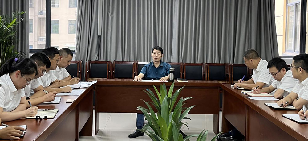 城建投公司黨支部召開黨員（擴(kuò)大）會(huì)議暨酒駕、醉駕等違法犯罪行為警示教育集體談話會(huì)